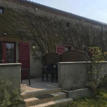 Gites De La Bonaudrie Combrand Eksteriør billede